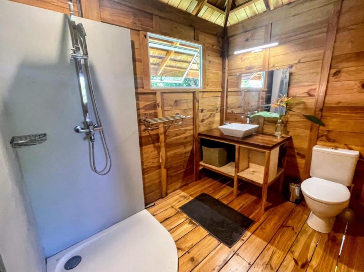 Raiatea - Orion Hoe Bungalow Uturoa Exteriör bild